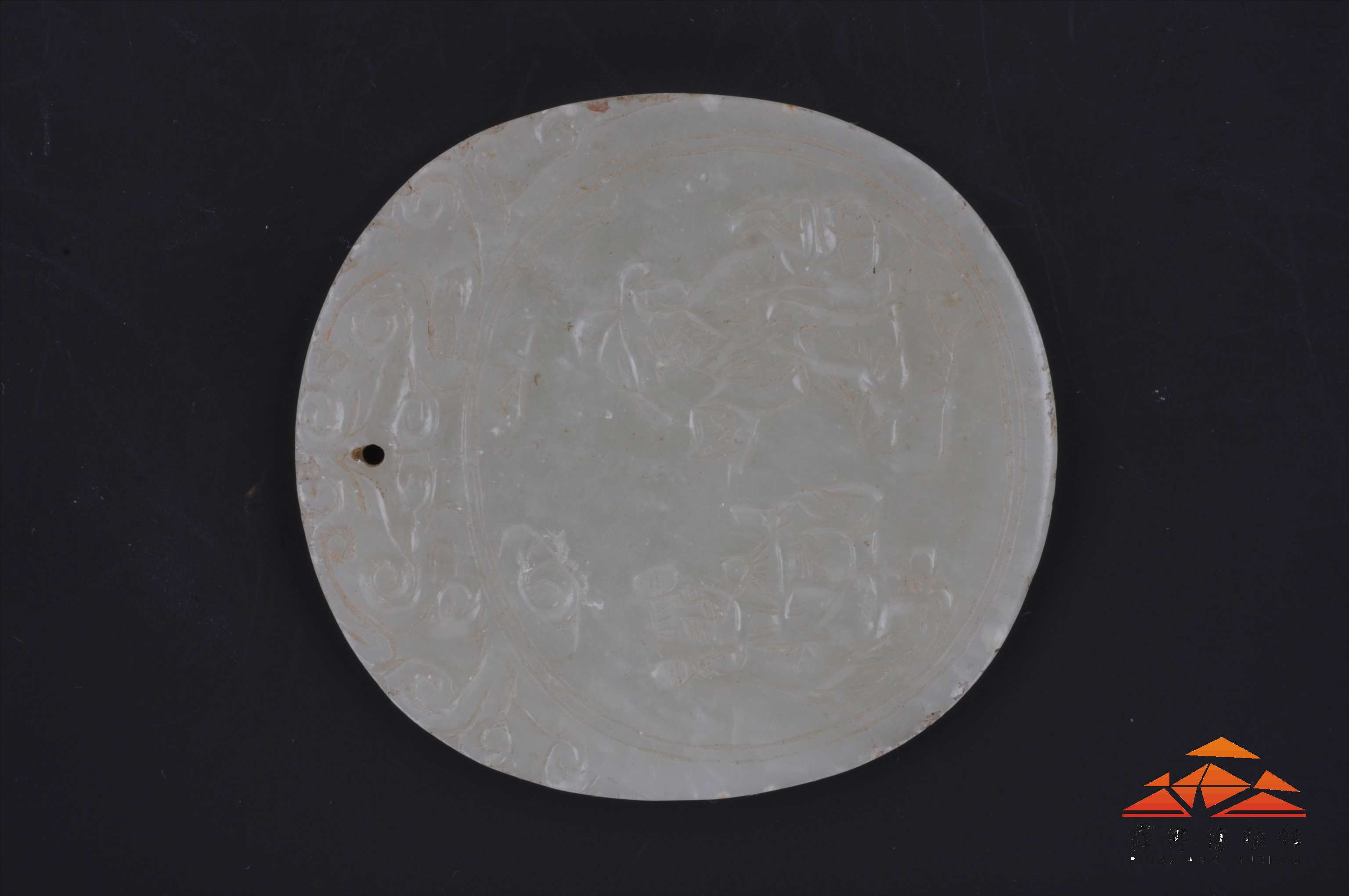 清太白醉酒纹白玉佩